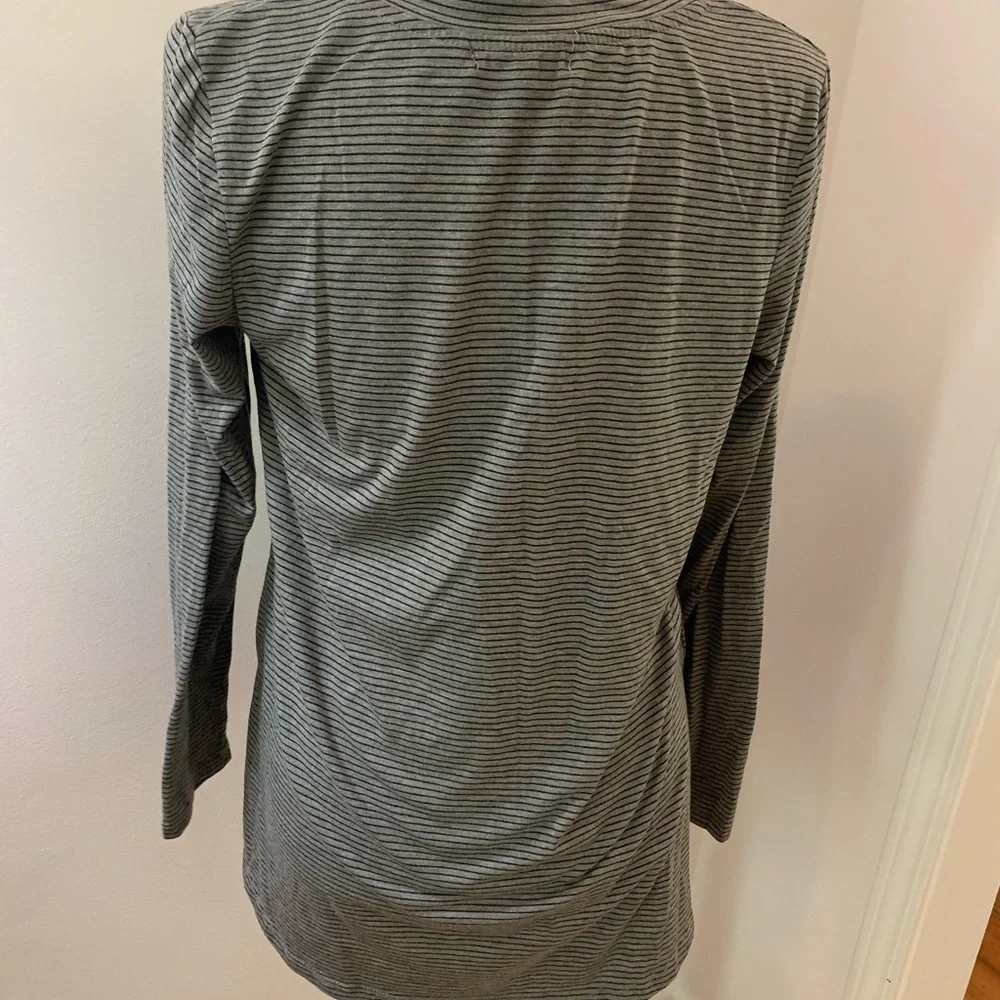 Angels Forever young gray striped tee, size M - Picture 5 of 5